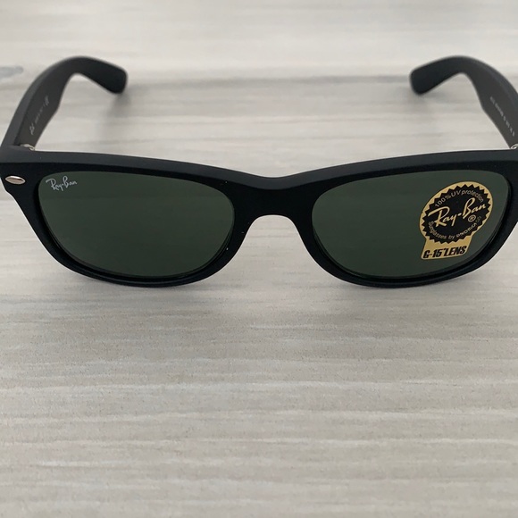 Brand New Ray-Ban New Wayfarer Black Matt - Picture 1 of 6